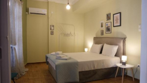 Classic Athenian house 2mins from metro